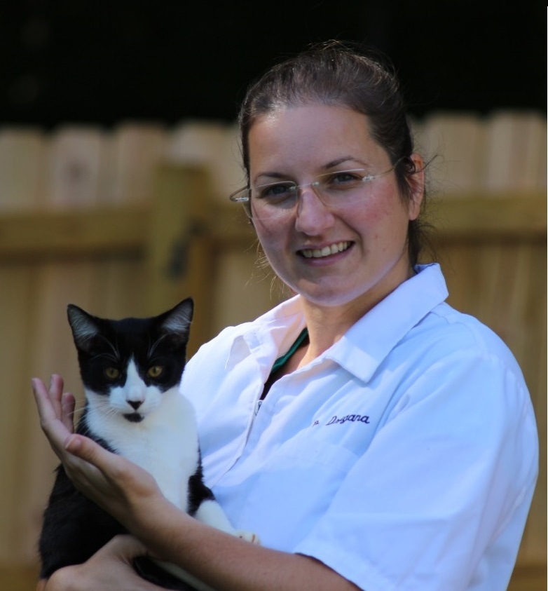 Dr. Dragana Besermenji - Mobile Veterinarian